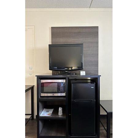Oyo Hotel San Antonio Lackland Afb Seaworld Hwy 90 W Extérieur photo