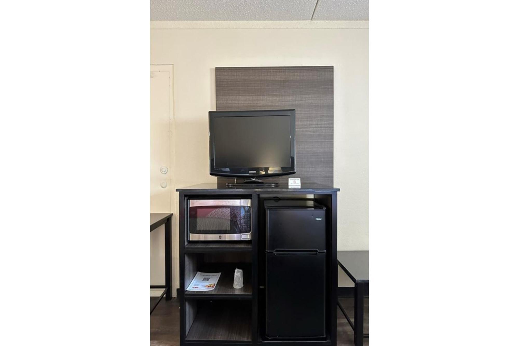 Oyo Hotel San Antonio Lackland Afb Seaworld Hwy 90 W Extérieur photo