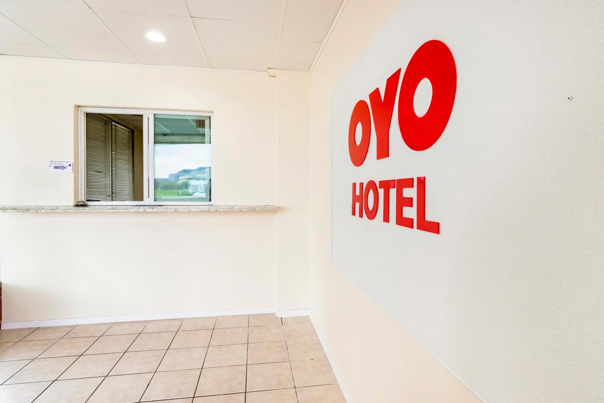 Oyo Hotel San Antonio Lackland Afb Seaworld Hwy 90 W Extérieur photo
