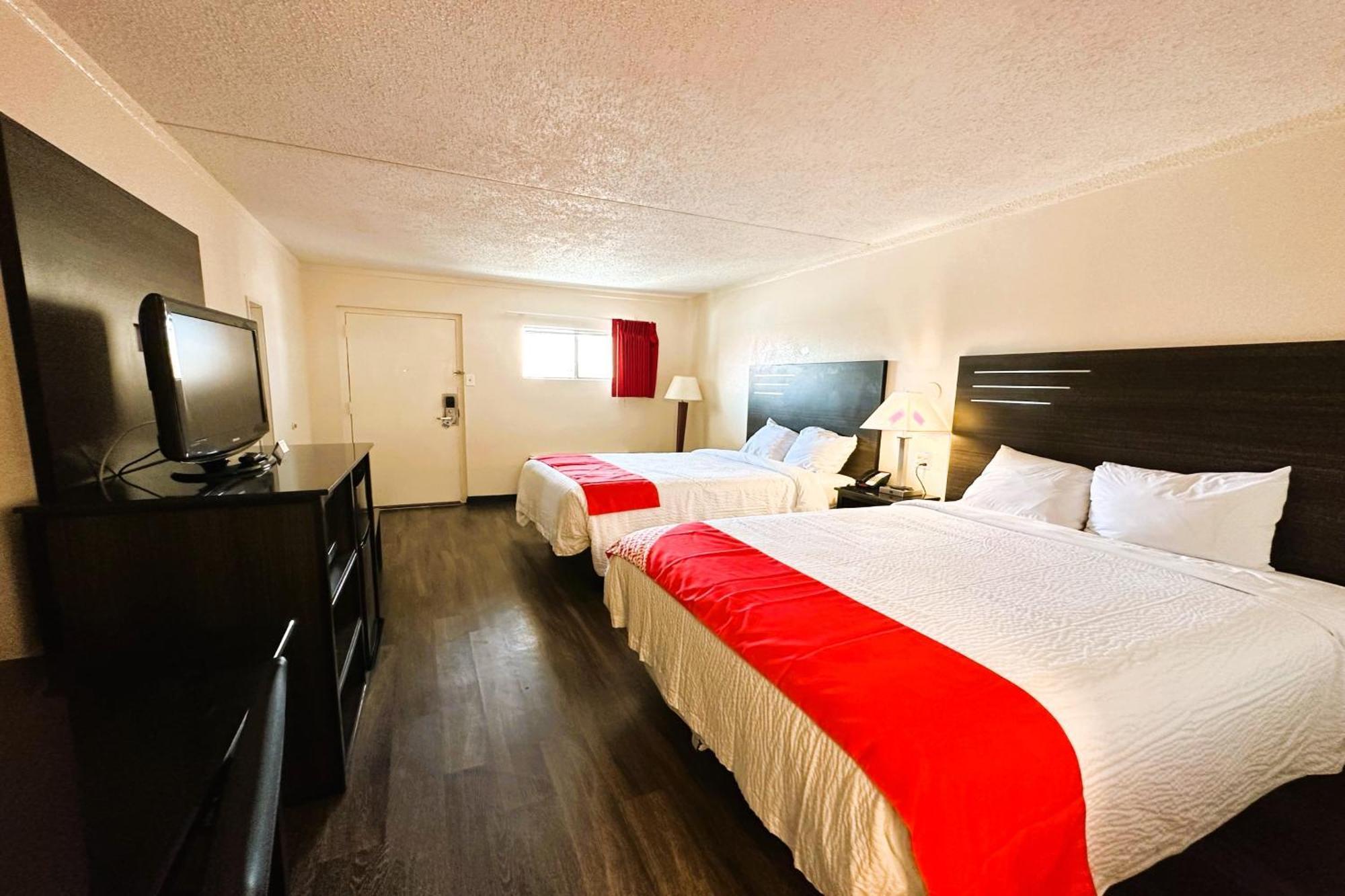 Oyo Hotel San Antonio Lackland Afb Seaworld Hwy 90 W Extérieur photo