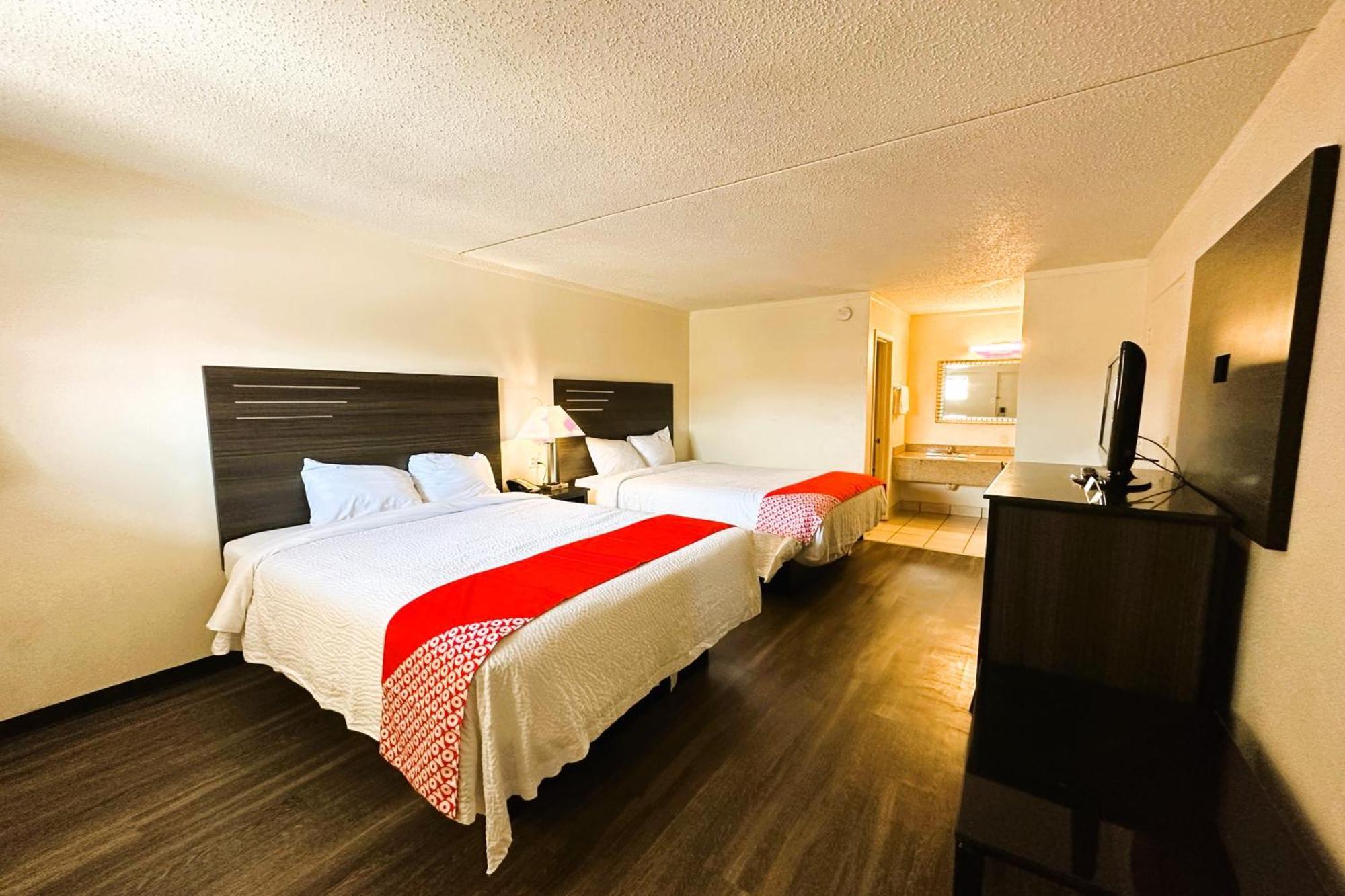 Oyo Hotel San Antonio Lackland Afb Seaworld Hwy 90 W Extérieur photo