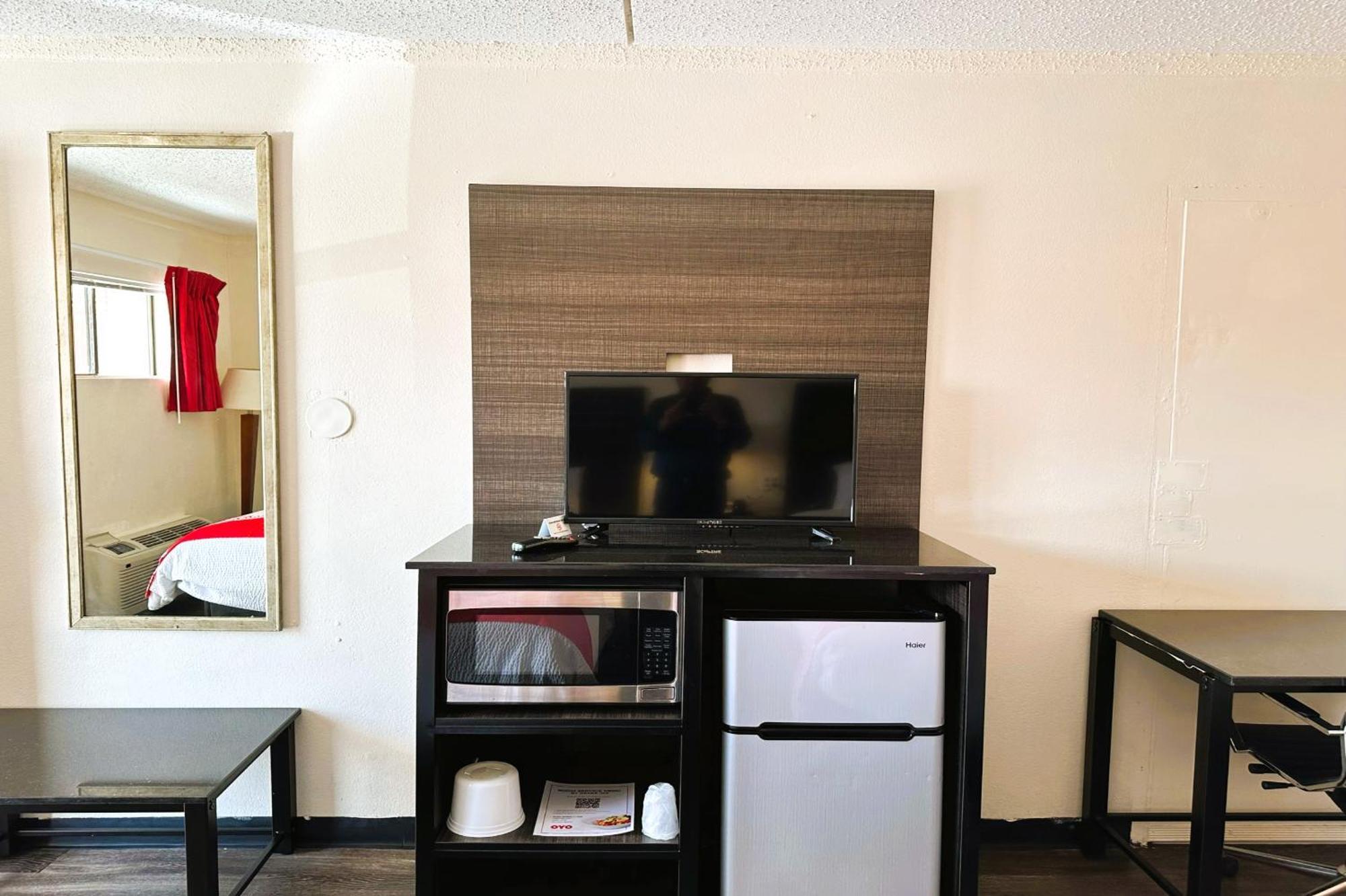 Oyo Hotel San Antonio Lackland Afb Seaworld Hwy 90 W Extérieur photo