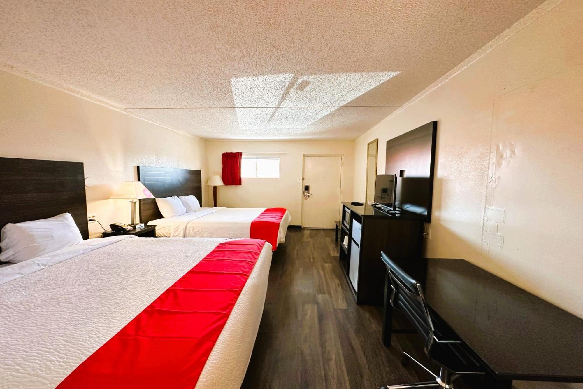 Oyo Hotel San Antonio Lackland Afb Seaworld Hwy 90 W Extérieur photo
