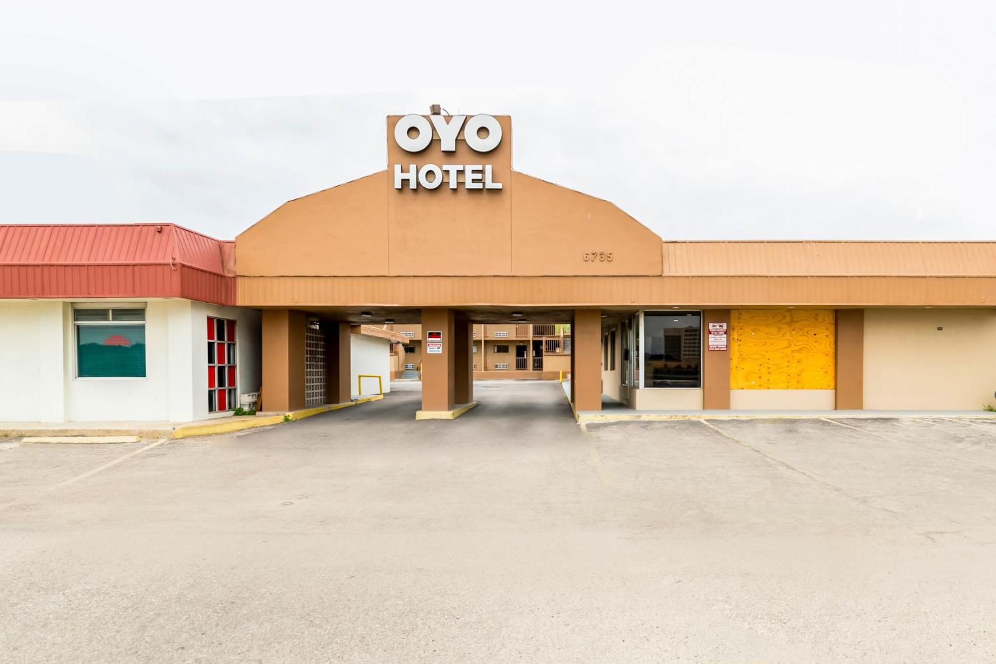 Oyo Hotel San Antonio Lackland Afb Seaworld Hwy 90 W Extérieur photo