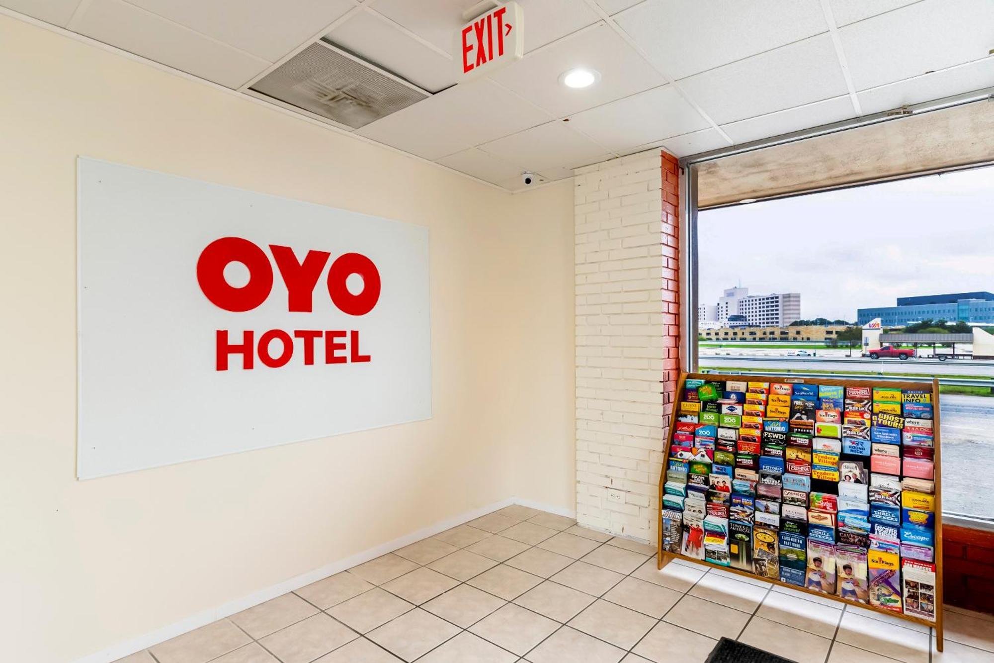 Oyo Hotel San Antonio Lackland Afb Seaworld Hwy 90 W Extérieur photo